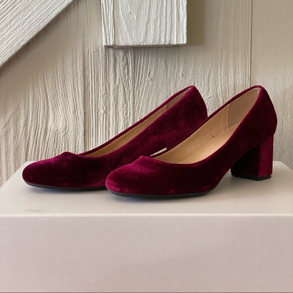 CL by Laundry Velvet Wine Block Heels Round Toe 7M - Picture 4 of 16